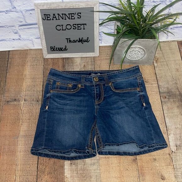 Seven7 Jean shorts - Picture 1 of 9